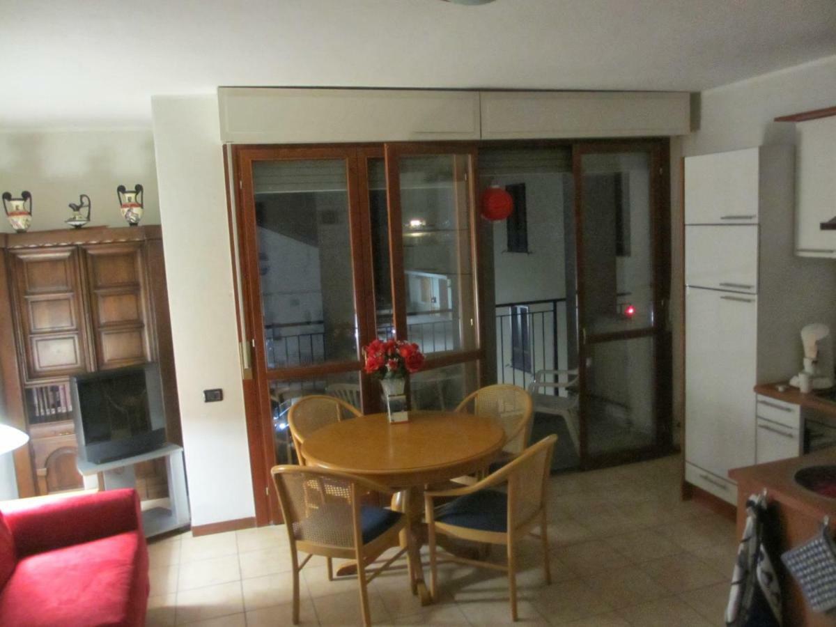 Apartmentslagodicomo Аккуазериа Экстерьер фото